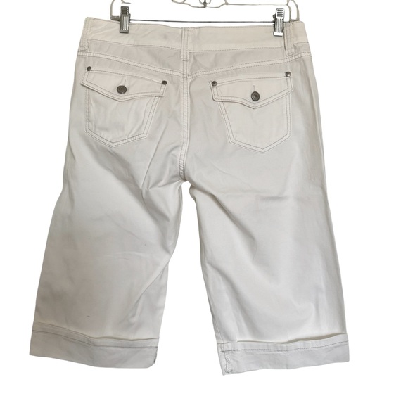 Bandolino Blu White Capris - Picture 2 of 6